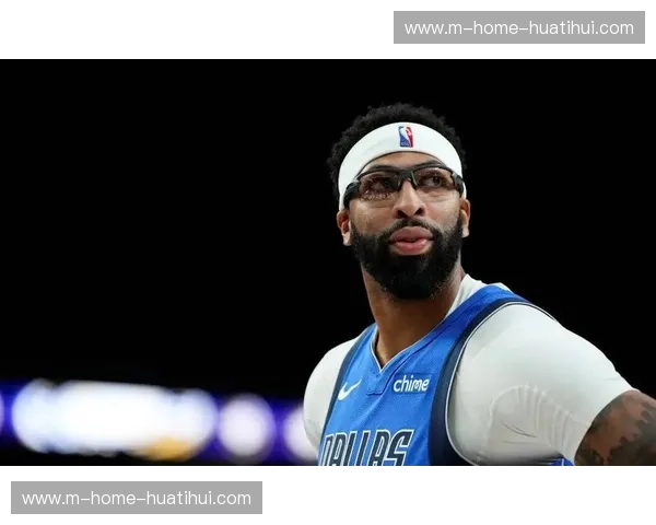 安东尼·戴维斯保持健康 湖人内线支柱攻防作用显著 安东尼·戴维斯保持健康 湖人内线支柱攻防作用显著